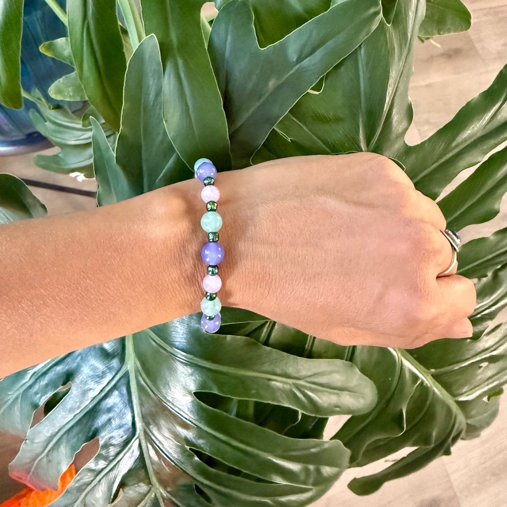 Peace & Flow Bracelet (one) - Picture 2 of 7